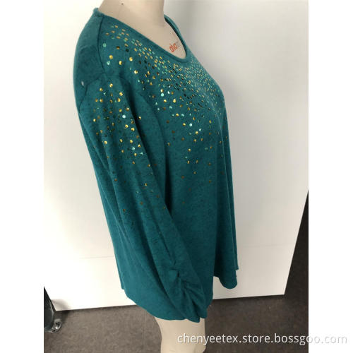 Emeralds with irregular long sleeves